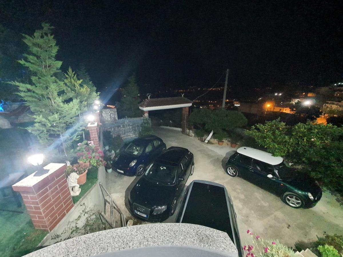 Villa Mehmeti Sarandë Eksteriør bilde